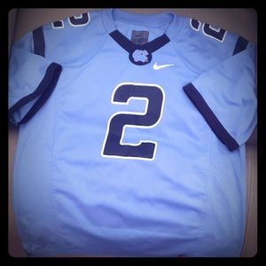 Youth M UNC Tarheels jersey
